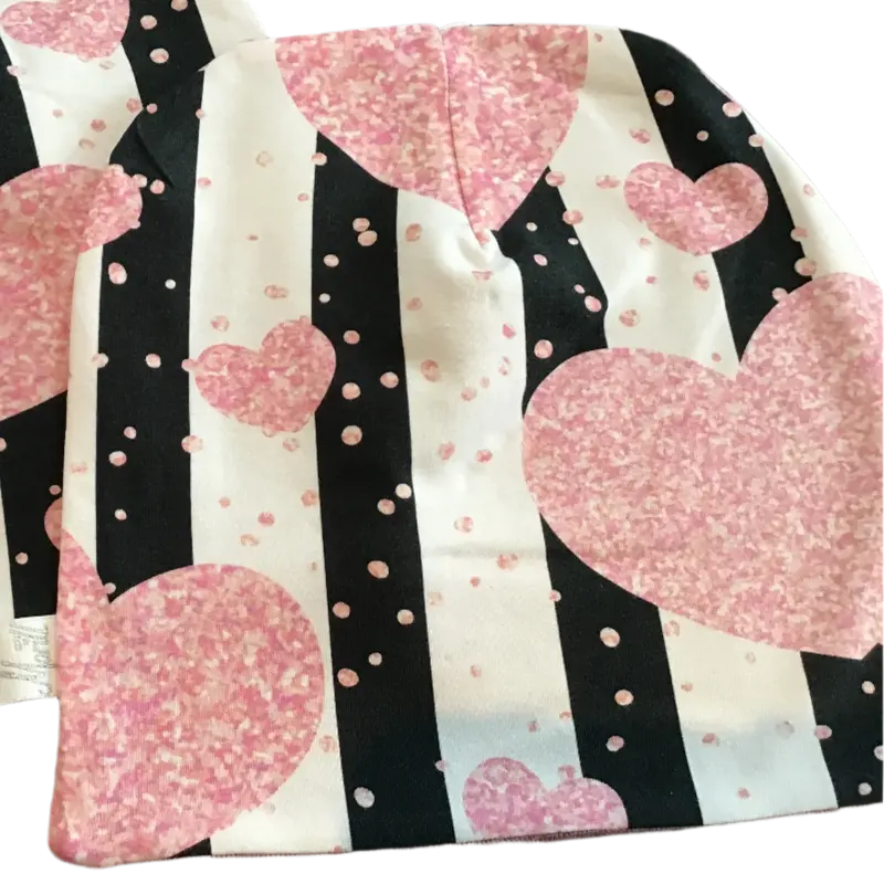 Lue med ullfor – glitterhjerter
