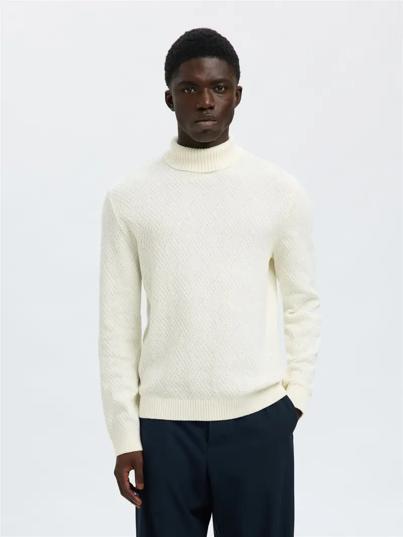 Revor Ls Knit Structure Roll Neck Hvit