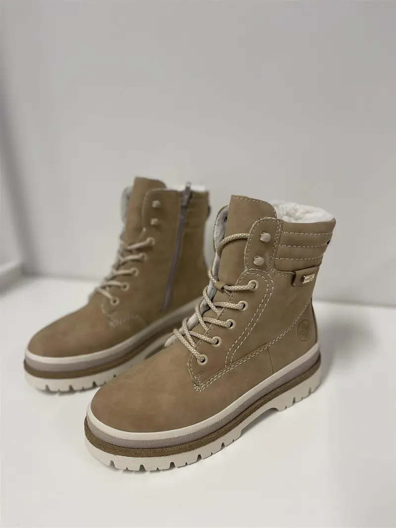 Winter Boots Beige